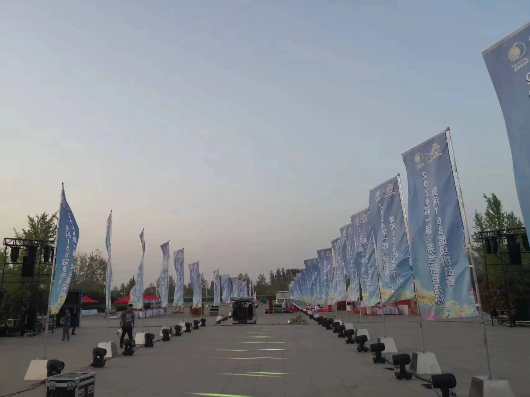 5米刀旗旗杆，注水旗，铁板底座可伸缩道旗出租，广告活动宣传租赁